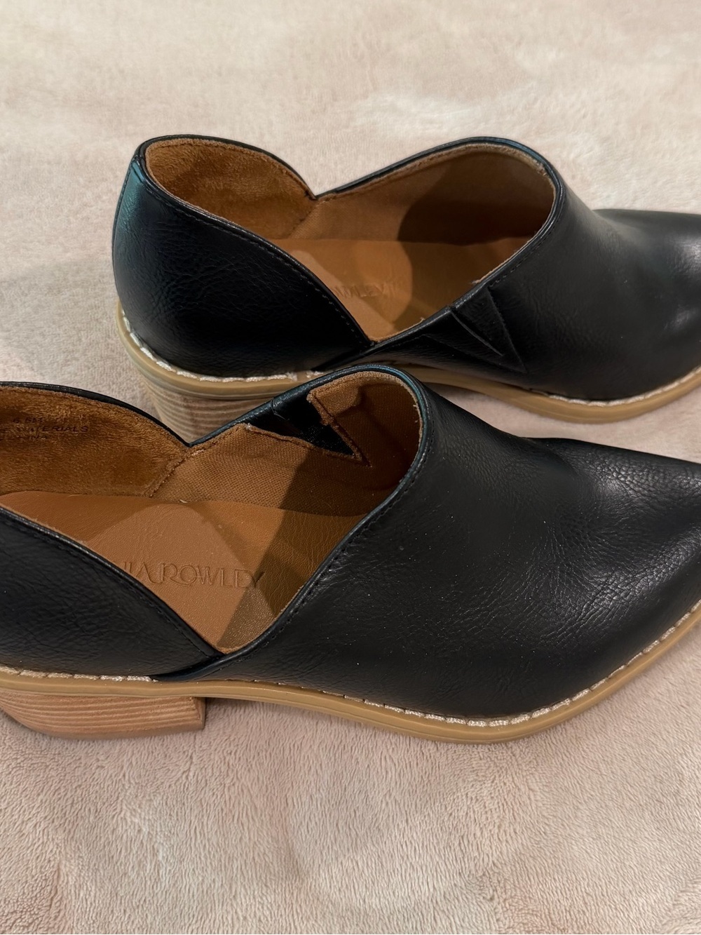 Cynthia Rowley Black Pointed-Toe Slip-On Mules Size 6 1/2 - Picture 3 of 6
